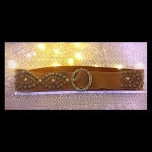 Leatherrock studded belt